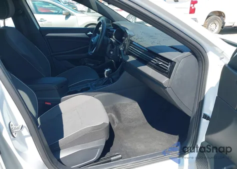 2025 Volkswagen Jetta 1.5T Sport from USA, damaged, VIN 3VWBX7BU6SM012129